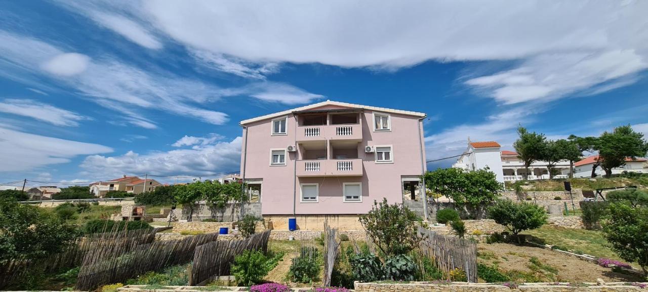 Apartmani Cesar Rtina Bagian luar foto